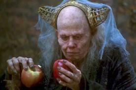 BLANCHE NEIGE - LE PLUS HORRIBLE DES CONTES | SNOW WHITE - A TALE OF TERROR | 1997
