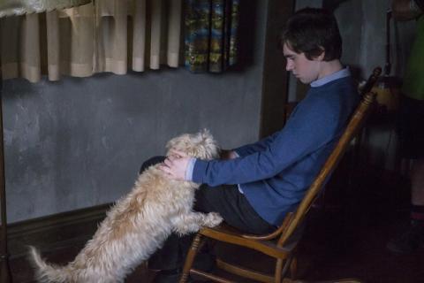 BATES MOTEL (SAISON 3) | BATES MOTEL (SEASON 3) | 2015