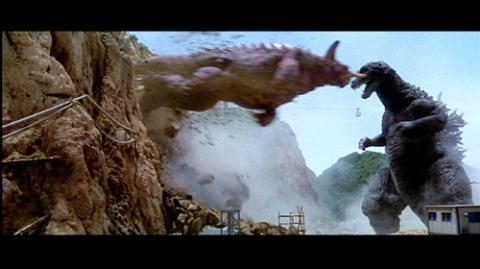 GODZILLA, MOTHRA AND KING GHIDORAH : GIANT MONSTERS ALL-OUT-ATTACK  | GOJIRA, MOSURA, KINGU GIDORâ : DAIKAIJû SôKôGEKI | 2001