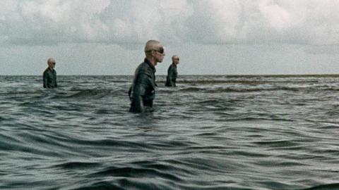 Commando des morts vivants - le | Shock waves | 1977