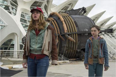A LA POURSUITE DE DEMAIN | TOMORROWLAND | 2015