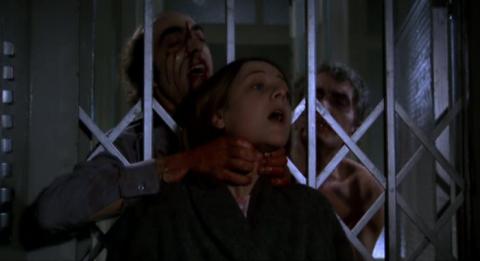 MASSACRE DES MORTS VIVANTS - LE | LIVING DEAD AT MANCHESTER MORGUE / LET SLEEPING CORPSE LIE | 1974