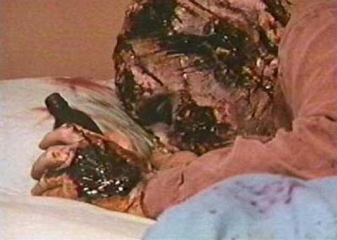 MOI ZOMBIE : CHRONIQUE DE LA DOULEUR | I ZOMBIE : CHRONICLE OF THE PAIN | 1998