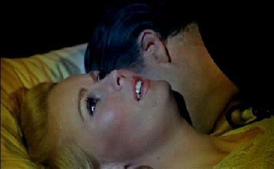 DRACULA ET LES FEMMES | DRACULA HAS RISEN FROM THE GRAVE | 1968