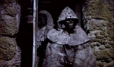 REVOLTE DES MORT-VIVANTS - LA | LA NOCHE DEL TERROR CIEGO / TOMBS OF THE BLIND DEAD | 1971
