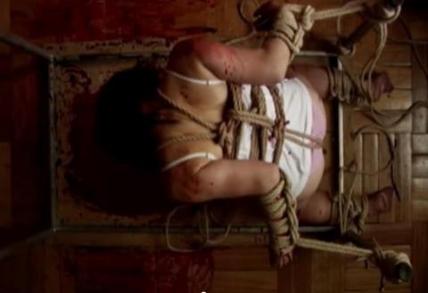 VISCERAL - BETWEEN THE ROPE OF MADNESS | VISCERAL - ENTRE LAS CUERDAS DE LA LOCURA | 2013